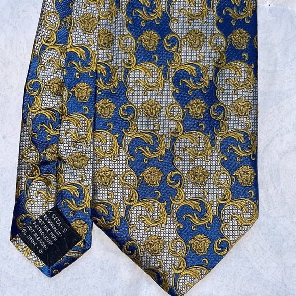 Gianni Versace Baroque Medusa Head Silk Tie metallic Sheen - Picture 3 of 9